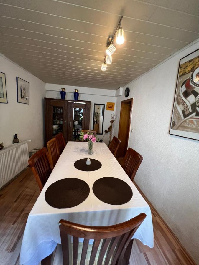 Gaestehaus Linden -Zweibettzimmer 외부 사진